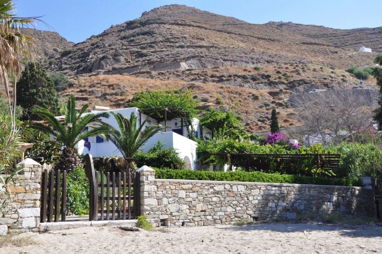 Levrossos Beach Apartments 外观 照片